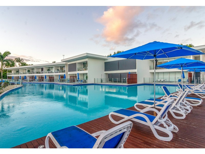 6 Pool/19-37 St Crispins Avenue, Port Douglas QLD 4877