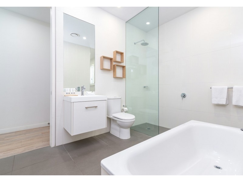 6 Pool/19-37 St Crispins Avenue, Port Douglas QLD 4877