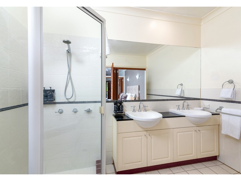 221 Mantra on the Inlet/18-20 Wharf Street, Port Douglas QLD 4877