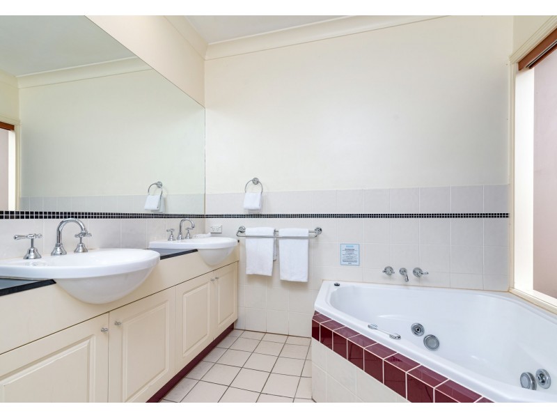 221 Mantra on the Inlet/18-20 Wharf Street, Port Douglas QLD 4877