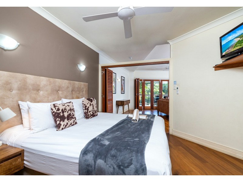 221 Mantra on the Inlet/18-20 Wharf Street, Port Douglas QLD 4877