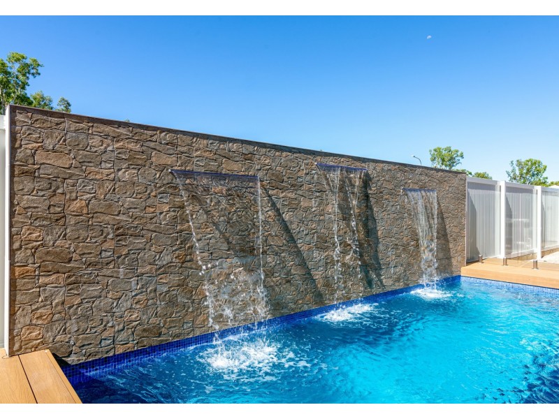 6 Camelia Court, Palm Cove QLD 4879