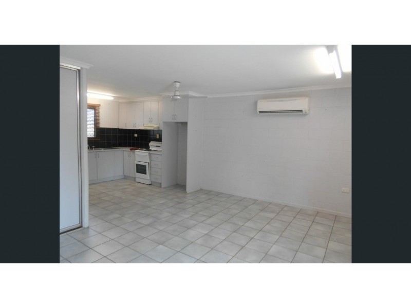 Unit 4/20 Atherton Street, Mossman QLD 4873