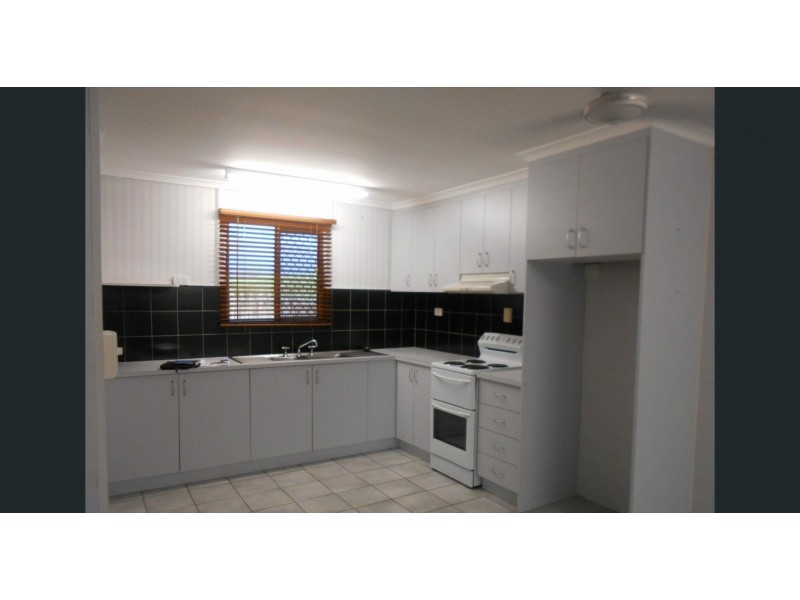 Unit 4/20 Atherton Street, Mossman QLD 4873