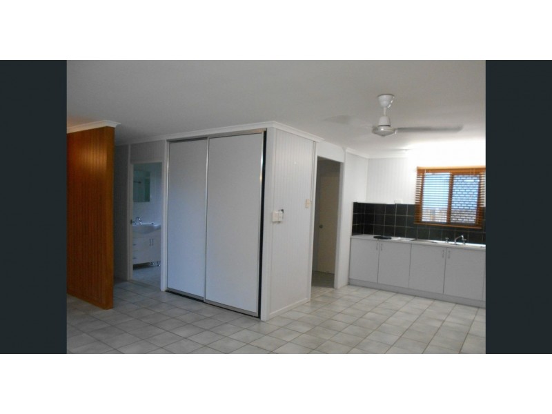 Unit 4/20 Atherton Street, Mossman QLD 4873