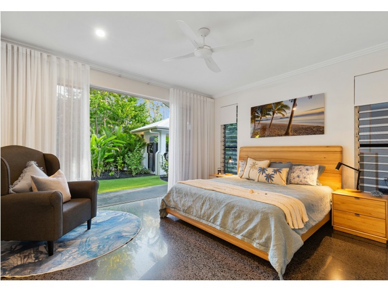 1/2-12 Reef Street, Port Douglas QLD 4877