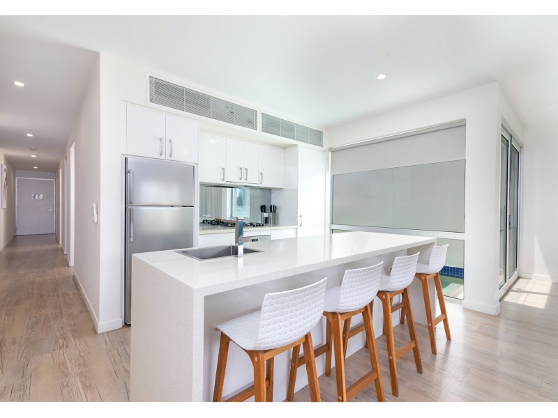 8 Pool/19-37 St Crispins Avenue, Port Douglas QLD 4877