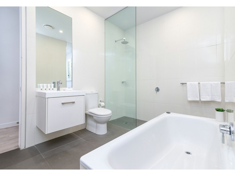 8 Pool/19-37 St Crispins Avenue, Port Douglas QLD 4877