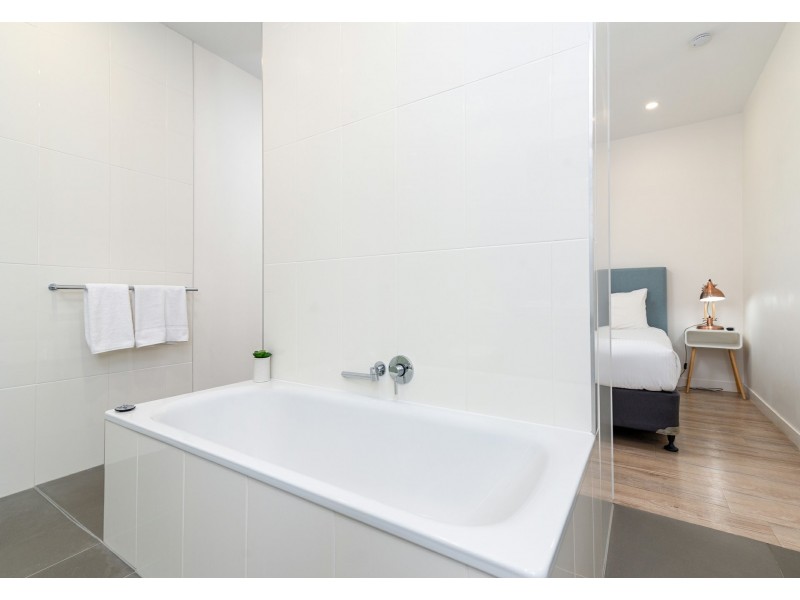 8 Pool/19-37 St Crispins Avenue, Port Douglas QLD 4877