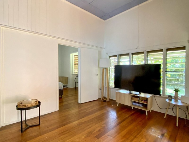 4 Jack Street, Mossman QLD 4873