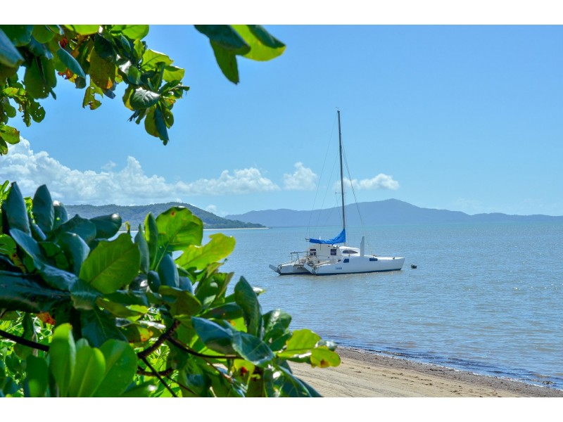 9 Barrbal Drive, Cooya Beach QLD 4873