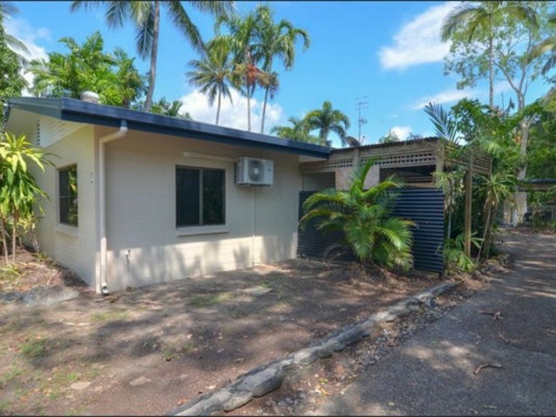 1/4 Seabrook Avenue, Port Douglas QLD 4877