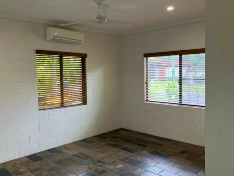 1/4 Seabrook Avenue, Port Douglas QLD 4877