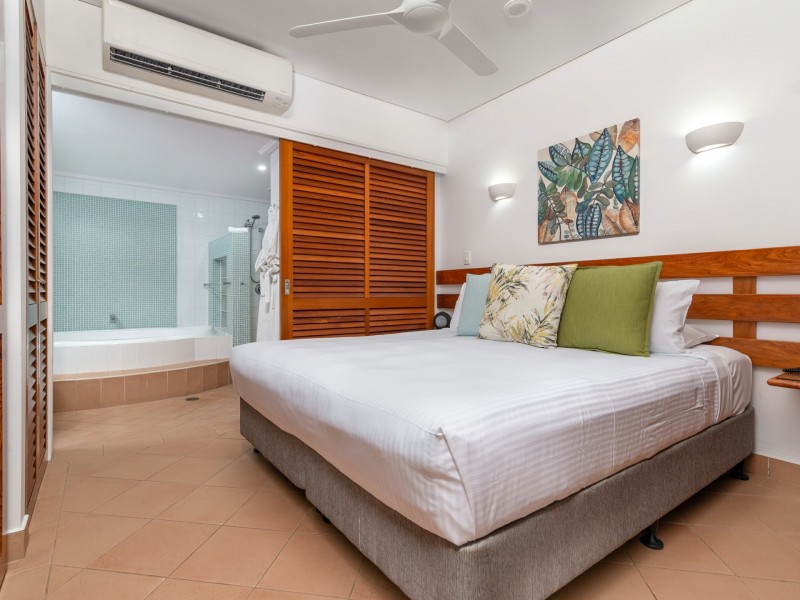 30 Peninsula/9-13 Esplanade, Port Douglas QLD 4877