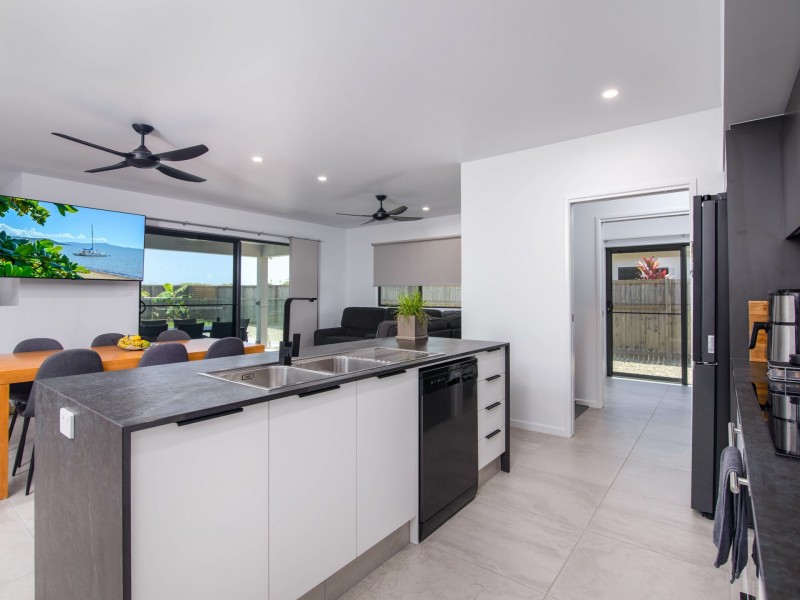 39 Barrbal Drive, Cooya Beach QLD 4873