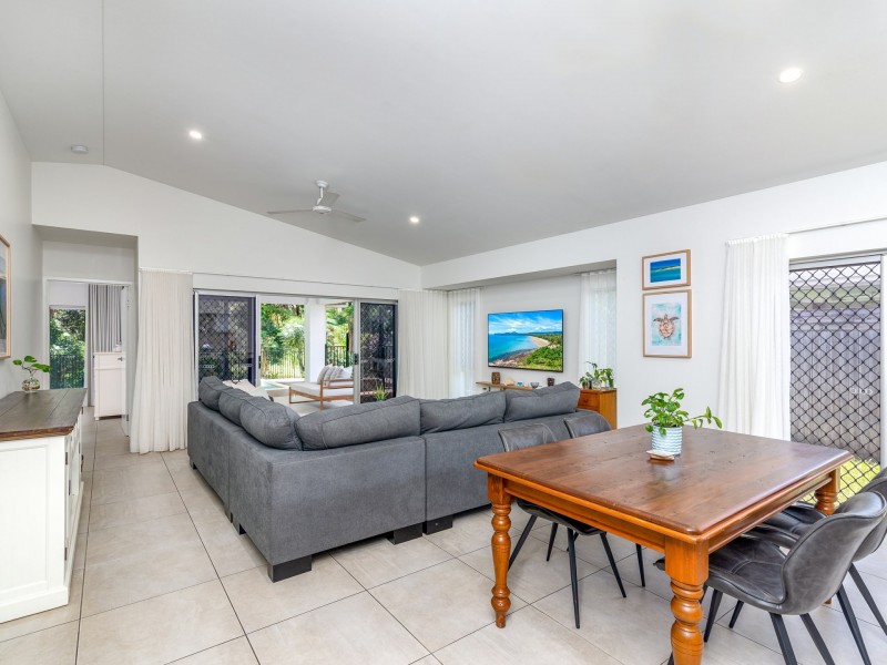 69 Milman Drive, Port Douglas QLD 4877