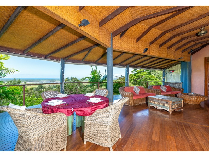 68 Ocean View Drive Ridge Estate, Port Douglas QLD 4877