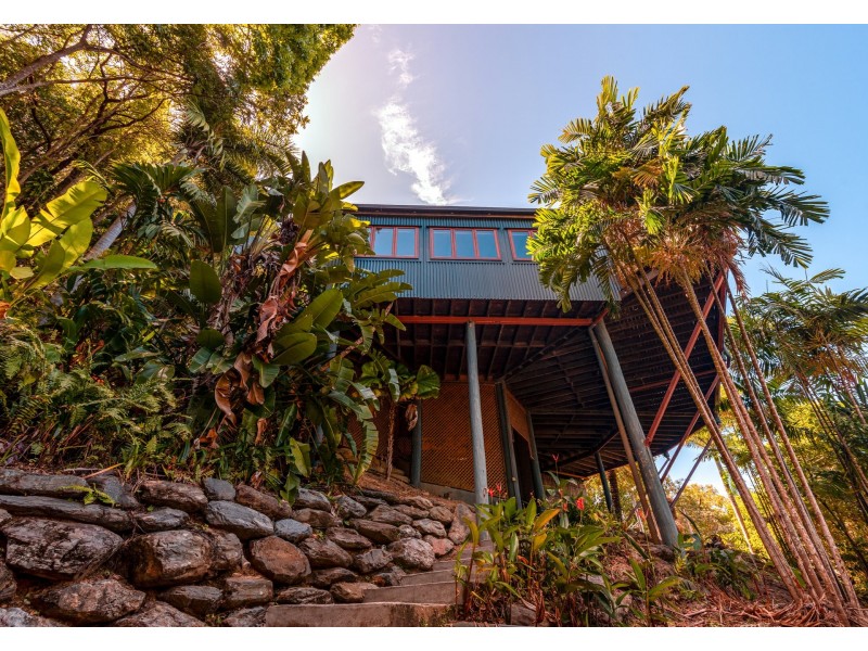 68 Ocean View Drive Ridge Estate, Port Douglas QLD 4877