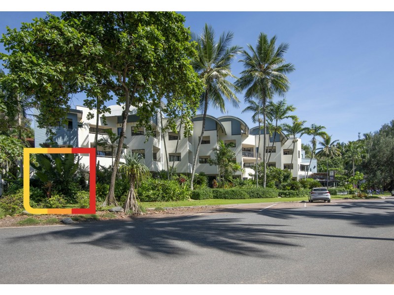10 Peninsula/9-13 Esplanade, Port Douglas QLD 4877