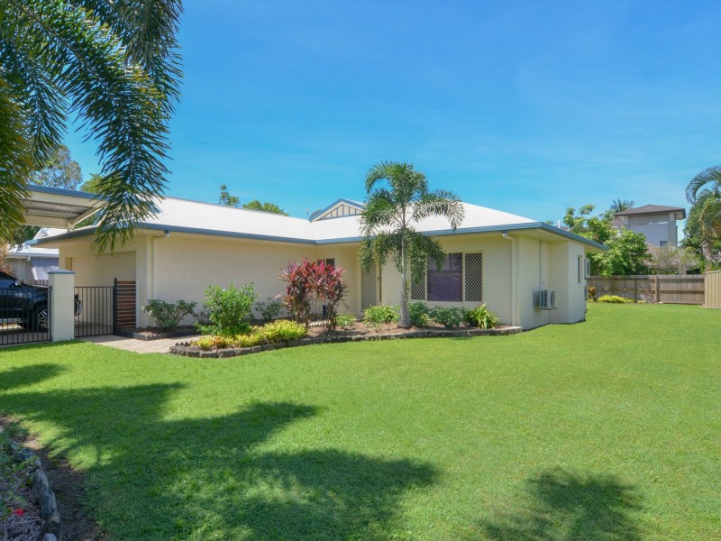 14 Limpet Avenue, Port Douglas QLD 4877