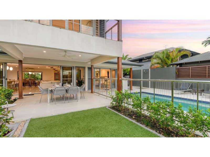 8 Cascade Drive, Port Douglas QLD 4877