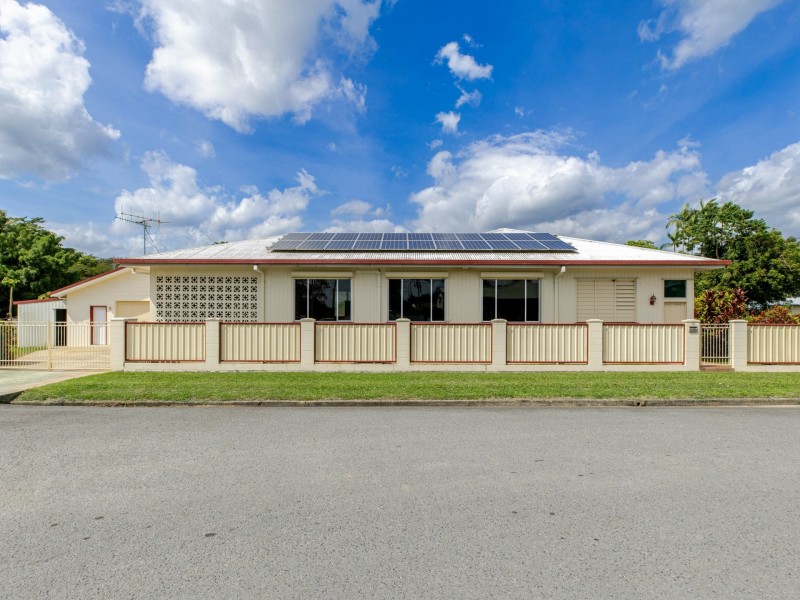 31 William Street, Mossman QLD 4873