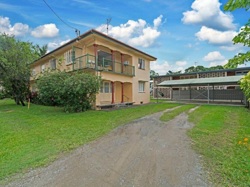 4/6 William Street, Mossman QLD 4873