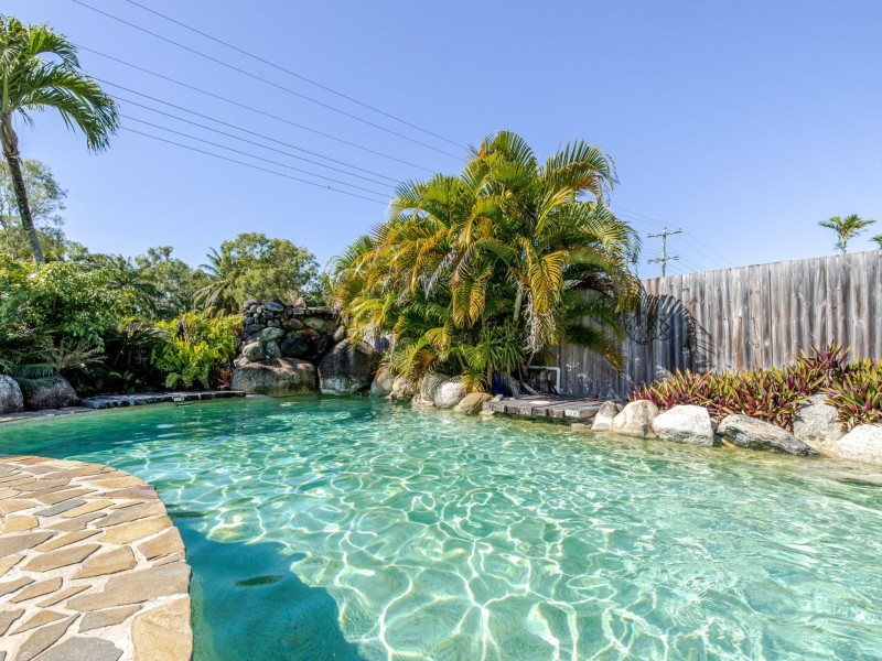 4/121 Davidson Street, Port Douglas QLD 4877