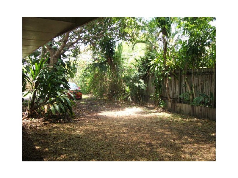 20 Palm Street, Cooya Beach QLD 4873