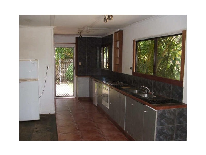 20 Palm Street, Cooya Beach QLD 4873