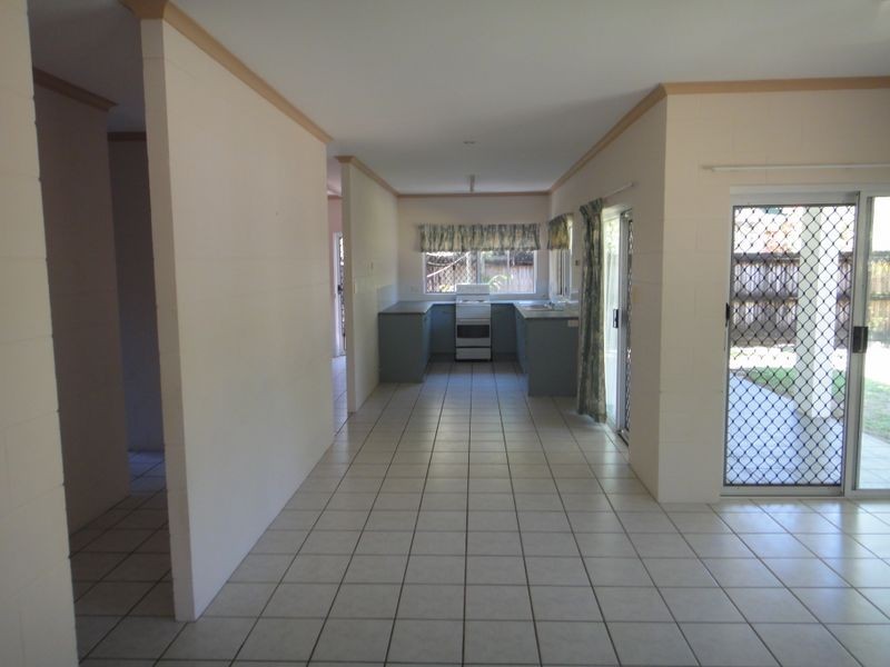 2/41 Pecten Avenue, Port Douglas QLD 4877