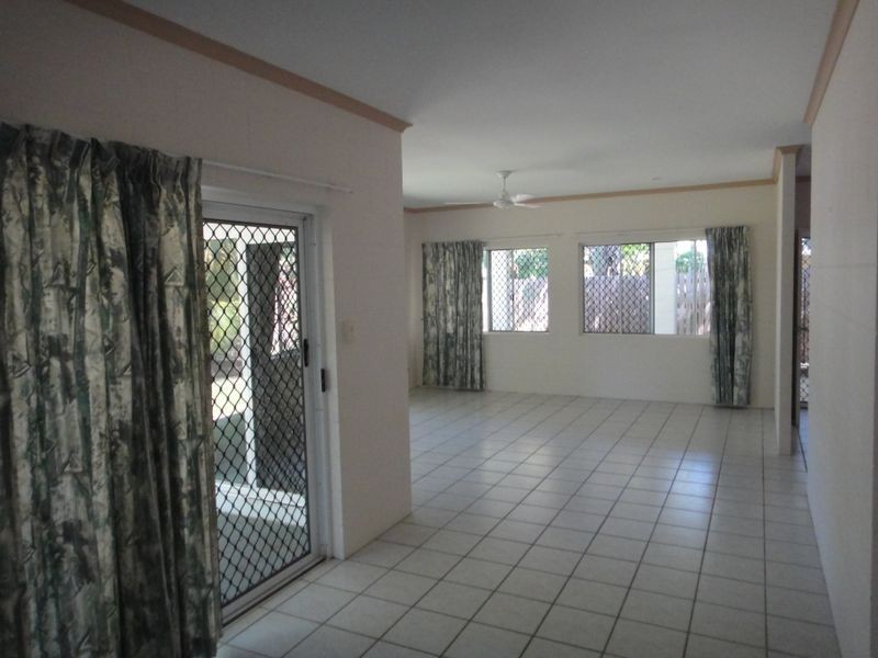 2/41 Pecten Avenue, Port Douglas QLD 4877