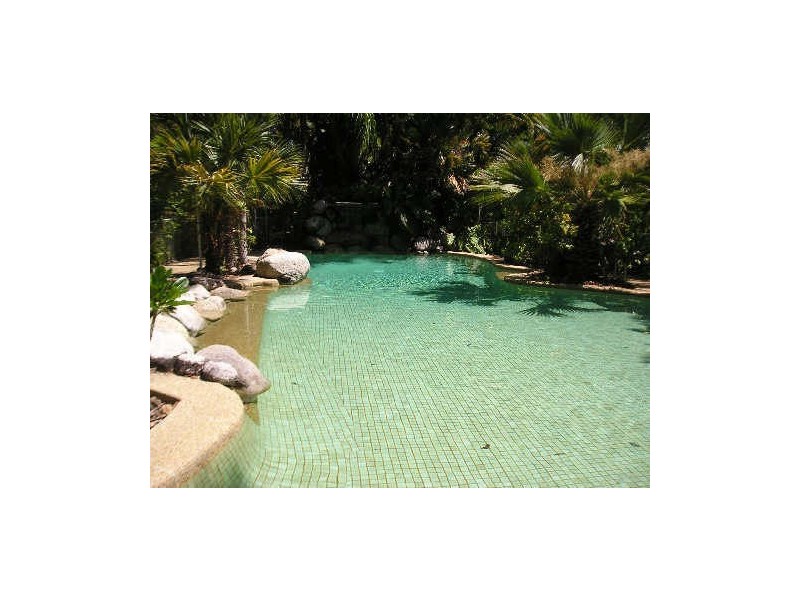 5 Nirvana/25 Langley Road, Port Douglas QLD 4877