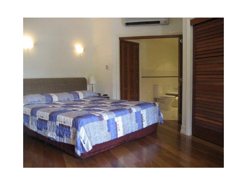 Port Douglas QLD 4877