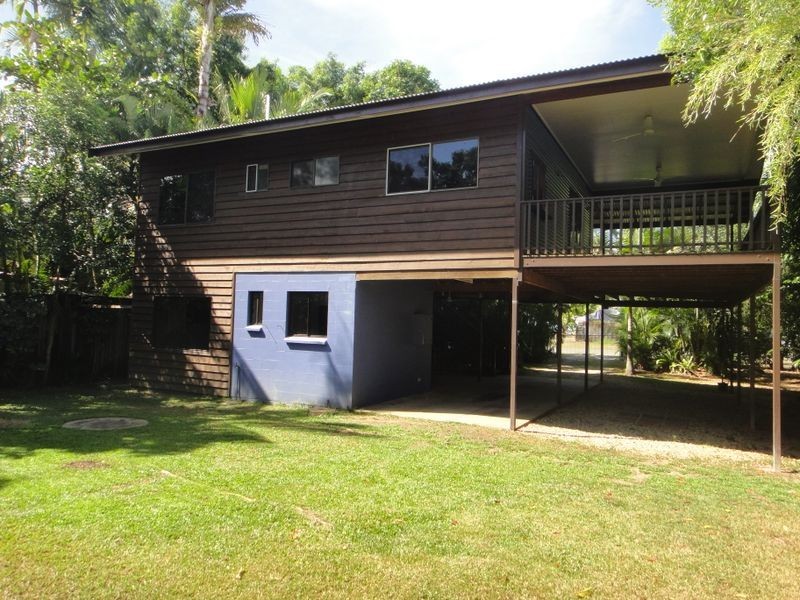 3 Poinciana Street, Cooya Beach QLD 4873