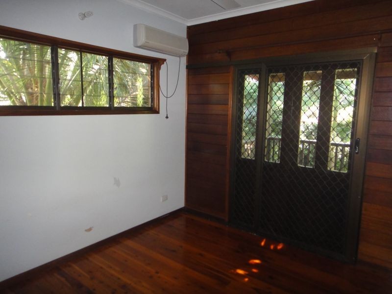 3 Poinciana Street, Cooya Beach QLD 4873