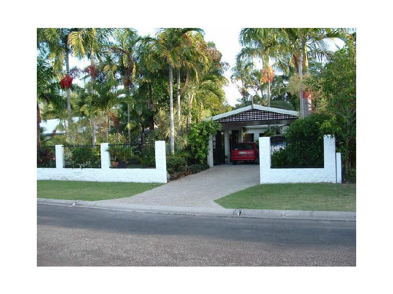 6 Allamanda Street, Cooya Beach QLD 4873