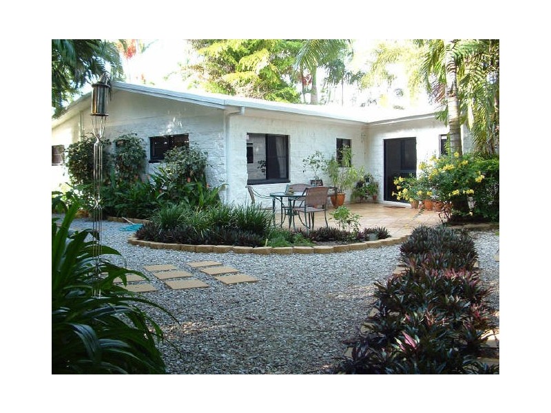 6 Allamanda Street, Cooya Beach QLD 4873