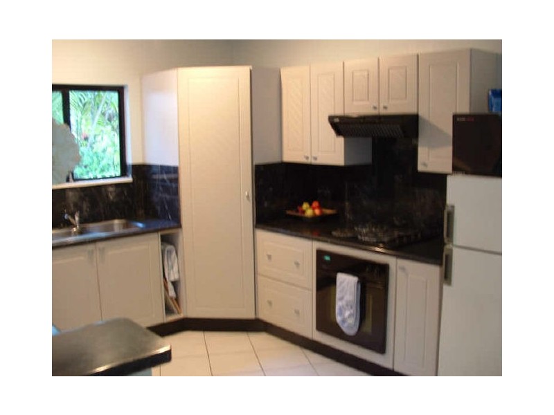 6 Allamanda Street, Cooya Beach QLD 4873