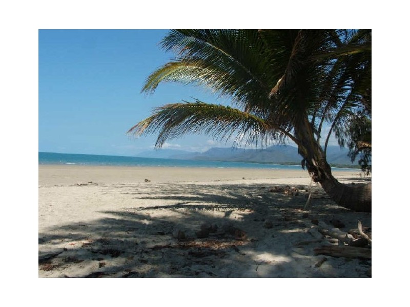 Port Douglas QLD 4877