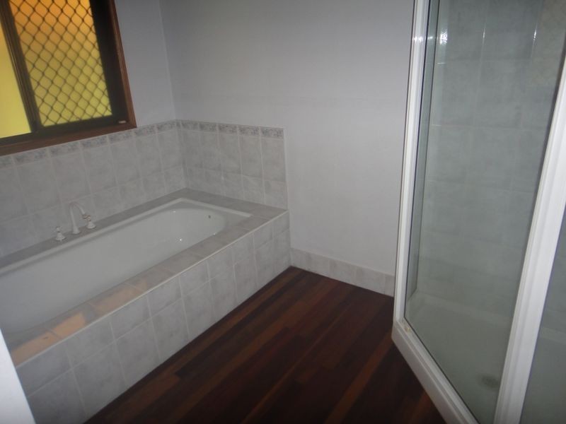 2 Ocean View Road, ‘The Ridge Es, Port Douglas QLD 4877