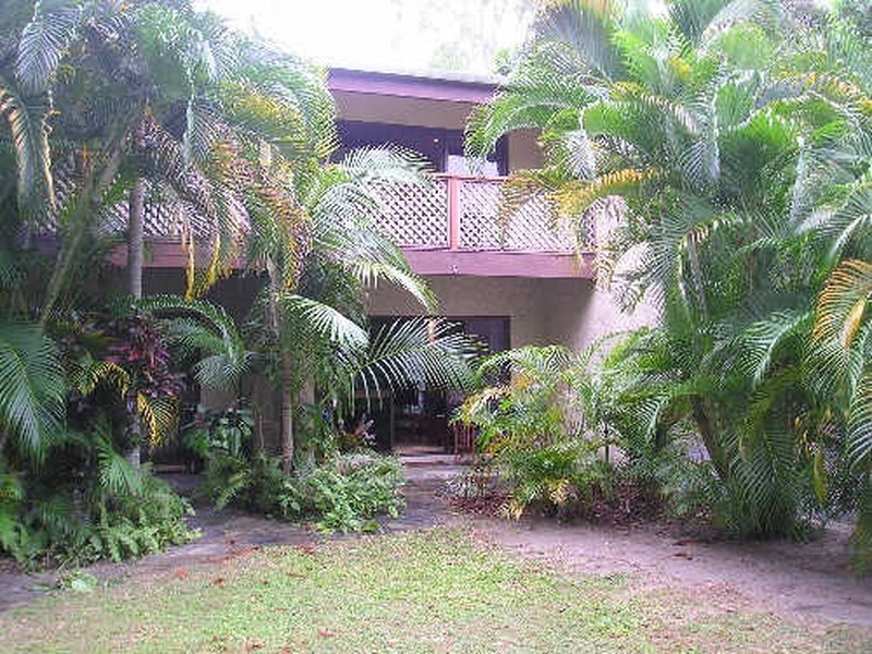 6 Cabana/9 Tropic Court, Port Douglas QLD 4877