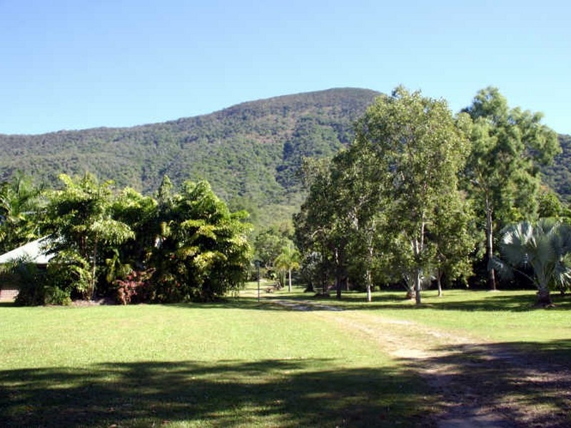 Oak Beach QLD 4877