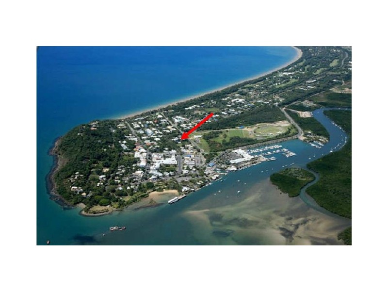 35 Warner Street, Port Douglas QLD 4877