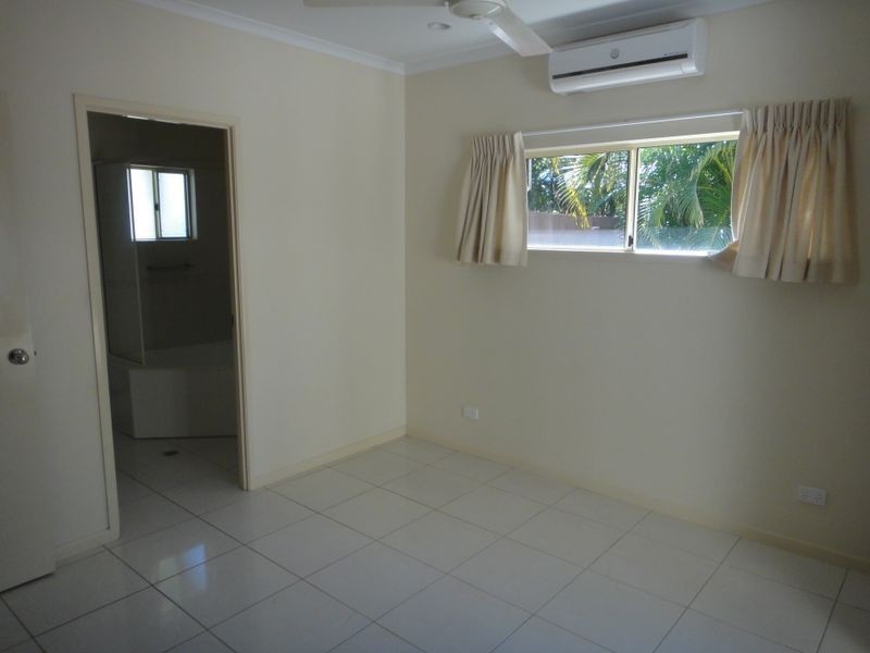 16 Corella Street, Port Douglas QLD 4877