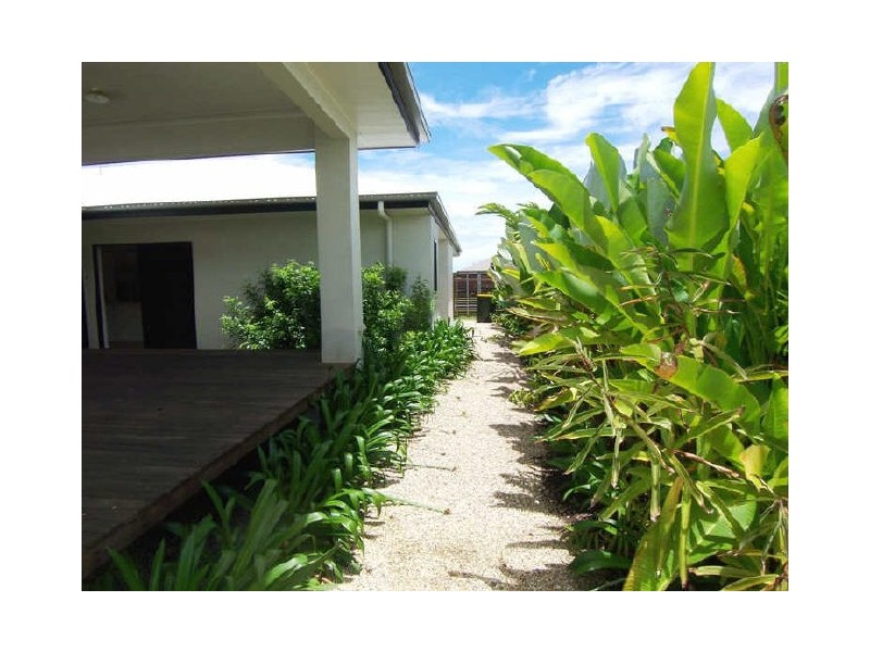 20 Sandpiper Street, Port Douglas QLD 4877