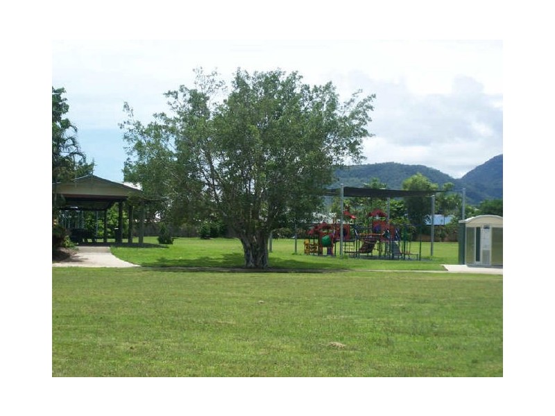 20 Sandpiper Street, Port Douglas QLD 4877