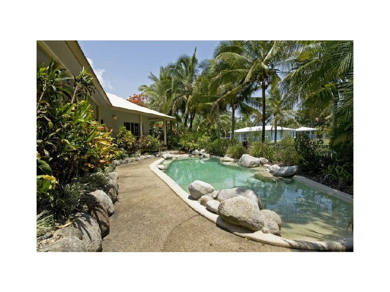 Port Douglas QLD 4877