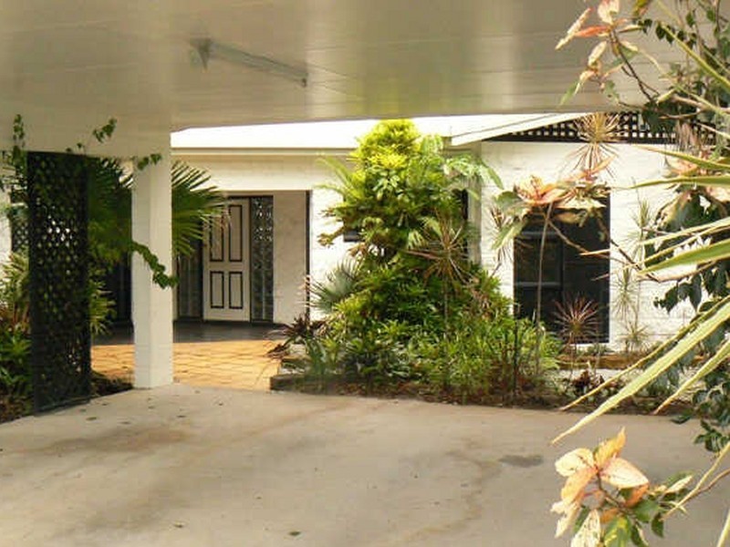 Cooya Beach QLD 4873