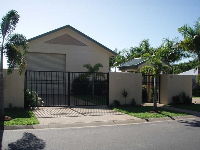 Port Douglas QLD 4877